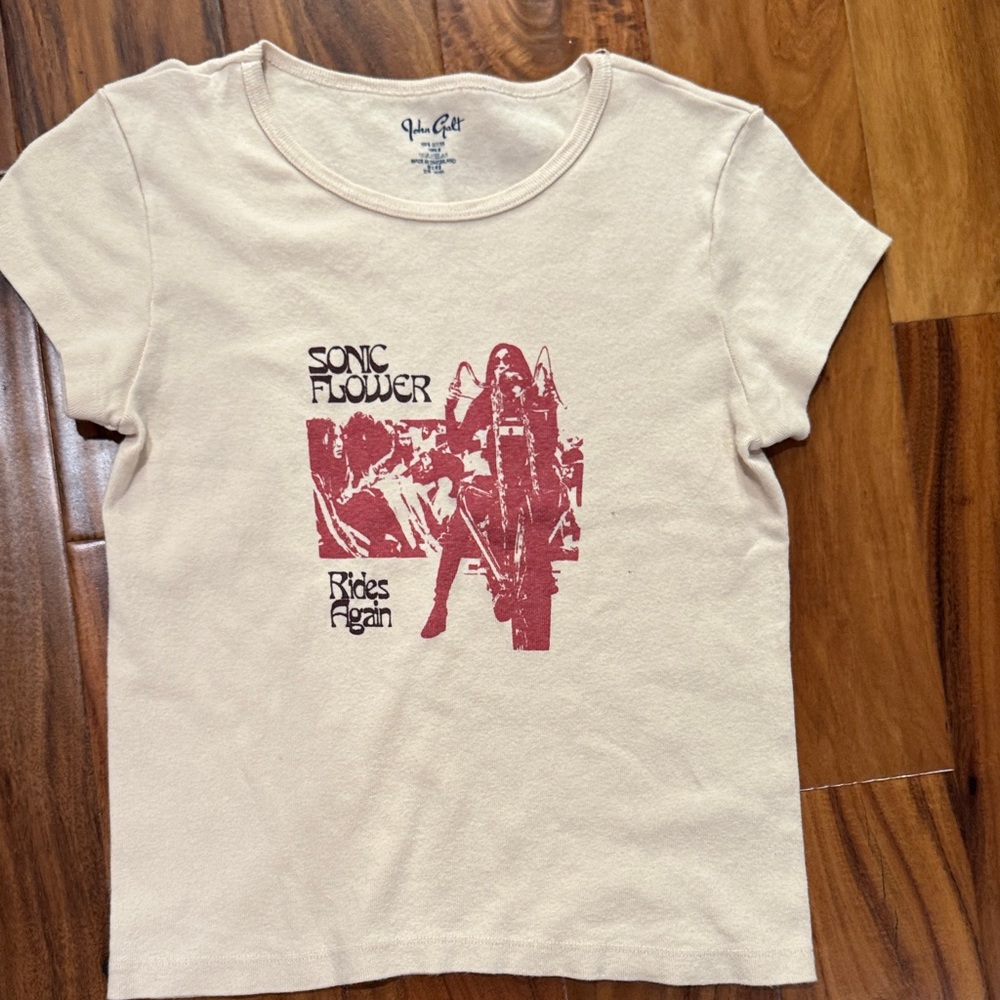 Brandy Melville Cream Tee with Red Graphic